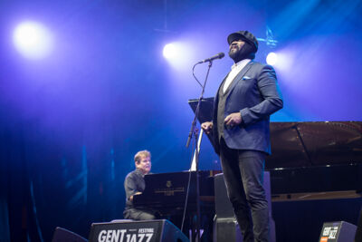 Gregory Porter @ Gent Jazz 2015, picture 14, photographed by Jan van Hecke - FrontView Magazine