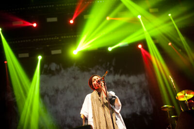 Nneka @ Dour 2015, picture 1, photographed by Magali Decamps - FrontView Magazine