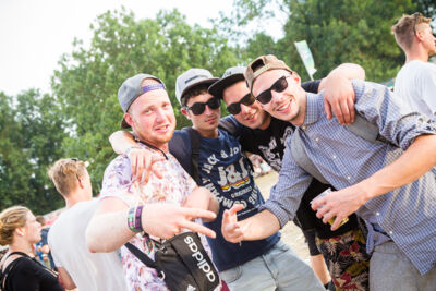 Sfeer @ Dour 2015, foto 12, foto's door Dorien Goetschalckx - FrontView Magazine