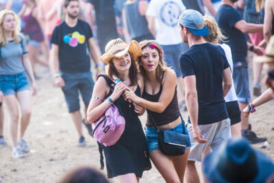 Sfeer @ Dour 2015, foto 49, foto's door Dorien Goetschalckx - FrontView Magazine