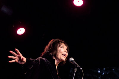 juliette Gréco @ OLT Rivierenhof, picture 3, photographed by Walter Grimm - FrontView Magazine