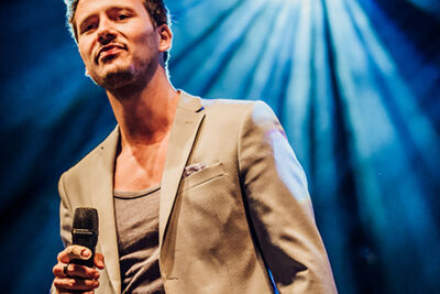 Yannick Bovy @ Gentse Feesten 2015, picture 14, photographed by Elke Briers - FrontView Magazine