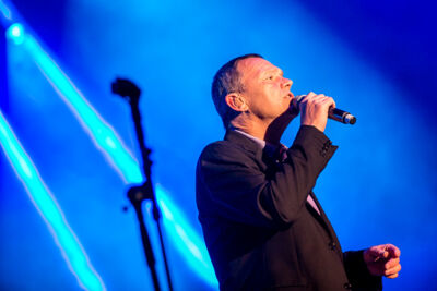 UB40 @ Beleuvenissen 2015, picture 2, photographed by Kurt Jacobs - FrontView Magazine