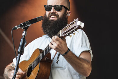William Fitzsimmons @ M-idzomer Leuven dag 3, foto 1, foto's door Bart Scholliers - FrontView Magazine