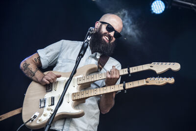 William Fitzsimmons @ M-idzomer Leuven dag 3, foto 9, foto's door Bart Scholliers - FrontView Magazine