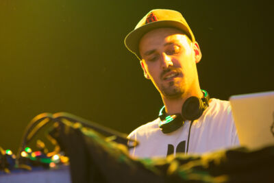 Bouncy dancehall @ Reggae Geel, picture 2, photographed by Stef Dierckx - FrontView Magazine
