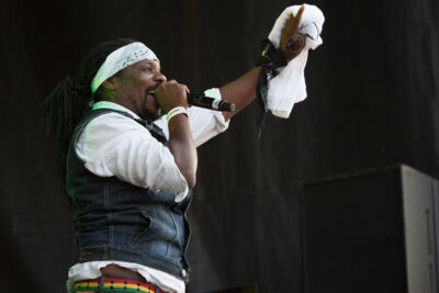 Chuck Fenda @ Reggae Geel, picture 7, photographed by Stef Dierckx - FrontView Magazine