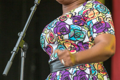 Etana @ Reggae Geel, picture 14, photographed by Stef Dierckx - FrontView Magazine