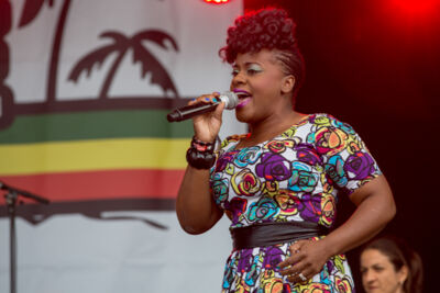 Etana @ Reggae Geel, picture 20, photographed by Stef Dierckx - FrontView Magazine