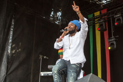 Pressure @ Reggae Geel, picture 9, photographed by Stef Dierckx - FrontView Magazine