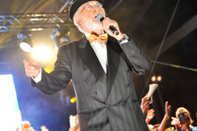 Vader Abraham @ Antwerpen Zingt 2015, picture 4, photographed by James Van Roosbroeck - FrontView Magazine