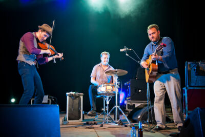 Gordie MacKeeman and His Rythm Boys @ dranouter 2015, picture 28, photographed by Devid Camerlynck - FrontView Magazine