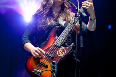 The Magic Numbers @ dranouter 2015, picture 39, photographed by Devid Camerlynck - FrontView Magazine