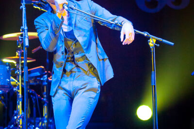 Asaf Avidan @ dranouter2015, foto 17, foto's door Devid Camerlynck - FrontView Magazine