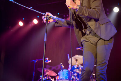 Asaf Avidan @ dranouter2015, foto 26, foto's door Devid Camerlynck - FrontView Magazine