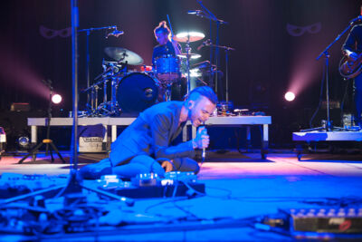 Asaf Avidan @ dranouter2015, foto 33, foto's door Devid Camerlynck - FrontView Magazine