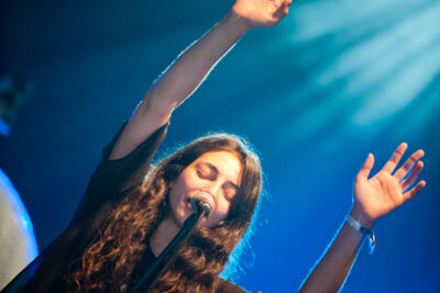 Intergalactic Lovers @ dranouter 2015, picture 39, photographed by Devid Camerlynck - FrontView Magazine