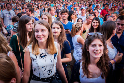 Parkpop - 2 Fabiola @ Parkpop Mechelen, picture 3, photographed by Alex Wyckmans - FrontView Magazine