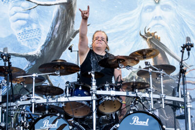 Ensiferum @ Into The Grave 2015, foto 1, foto's door Dorien Goetschalckx - FrontView Magazine