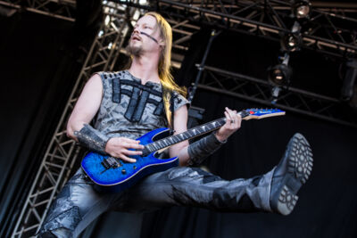 Ensiferum @ Into The Grave 2015, foto 11, foto's door Dorien Goetschalckx - FrontView Magazine