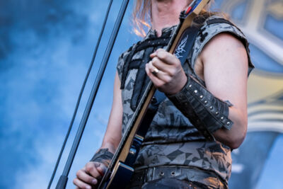 Ensiferum @ Into The Grave 2015, foto 13, foto's door Dorien Goetschalckx - FrontView Magazine
