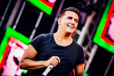 Jan Smit @ Dutch Valley Festival 2015, picture 5, photographed by Elke Briers - FrontView Magazine