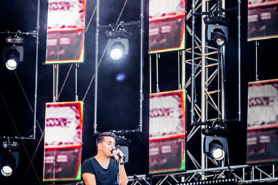 Jan Smit @ Dutch Valley Festival 2015, picture 6, photographed by Elke Briers - FrontView Magazine
