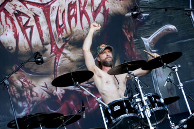 Obituary @ Into The Grave 2015, foto 3, foto's door Dorien Goetschalckx - FrontView Magazine