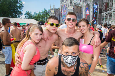 The Qontinent 2015 - Deel I @ Puyenbroeck Wachtebeke, picture 8, photographed by Tom Van Tongerloo - FrontView Magazine