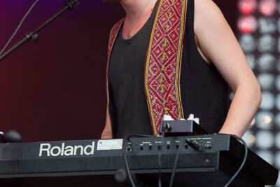 Tin Fingers @ Linkerwoofer, picture 5, photographed by Marc Verdonck - FrontView Magazine