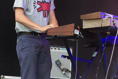 Tin Fingers @ Linkerwoofer, picture 6, photographed by Marc Verdonck - FrontView Magazine