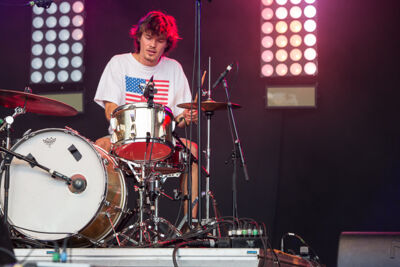 Tin Fingers @ Linkerwoofer, picture 7, photographed by Marc Verdonck - FrontView Magazine