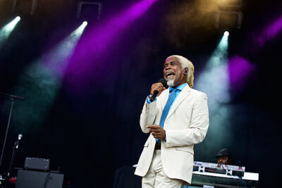 Billy Ocean @ Nostalgie Beach Festival, picture 21, photographed by James Van Roosbroeck - FrontView Magazine