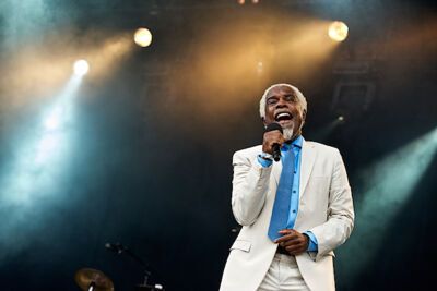 Billy Ocean @ Nostalgie Beach Festival, picture 29, photographed by James Van Roosbroeck - FrontView Magazine