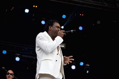 Dr Alban @ Nostalgie Beach Festival, picture 10, photographed by James Van Roosbroeck - FrontView Magazine