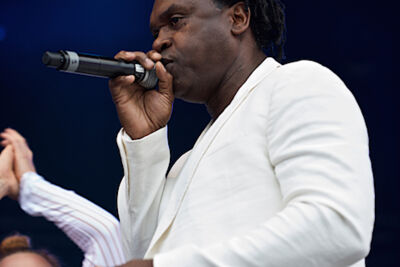 Dr Alban @ Nostalgie Beach Festival, picture 12, photographed by James Van Roosbroeck - FrontView Magazine