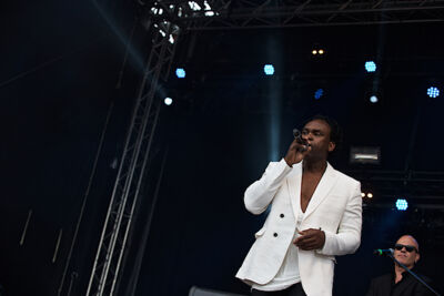 Dr Alban @ Nostalgie Beach Festival, picture 15, photographed by James Van Roosbroeck - FrontView Magazine