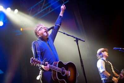 Flogging Molly @ dranouter 2015, picture 4, photographed by Devid Camerlynck - FrontView Magazine