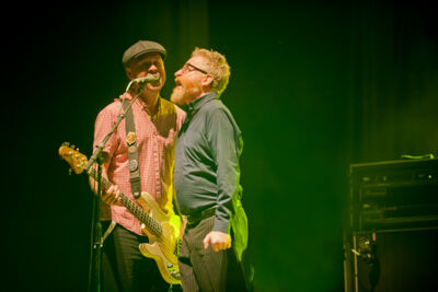 Flogging Molly @ dranouter 2015, picture 25, photographed by Devid Camerlynck - FrontView Magazine