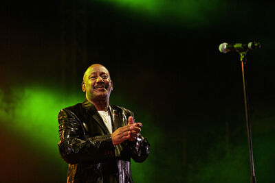 Hot Chocolate @ Nostalgie Beach Festival, picture 16, photographed by James Van Roosbroeck - FrontView Magazine