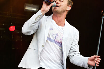 Jason Donovan @ Nostalgie Beach Festival, picture 17, photographed by James Van Roosbroeck - FrontView Magazine