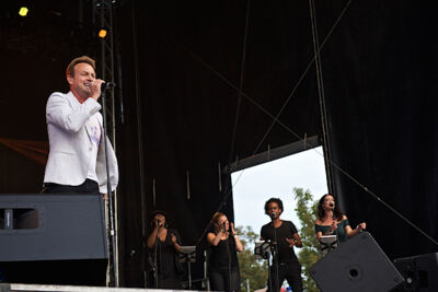Jason Donovan @ Nostalgie Beach Festival, picture 23, photographed by James Van Roosbroeck - FrontView Magazine