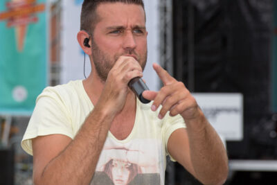 Maarten Cox & Sfeer @ Limburg Zingt 2015 te Houthalen-Helchteren, picture 22, photographed by Guy Danneels - FrontView Magazine