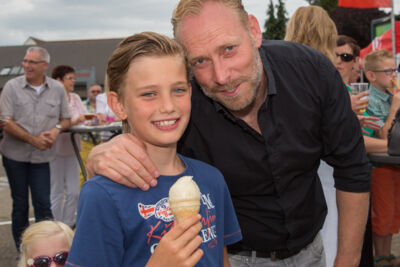 Publieksfoto's & Sfeer @ Limburg Zingt 2015 te Houthalen-Helchteren, picture 37, photographed by Guy Danneels - FrontView Magazine
