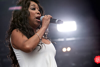 Snap @ Nostalgie Beach Festival, picture 18, photographed by James Van Roosbroeck - FrontView Magazine