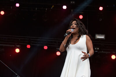 Snap @ Nostalgie Beach Festival, picture 20, photographed by James Van Roosbroeck - FrontView Magazine