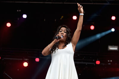 Snap @ Nostalgie Beach Festival, picture 22, photographed by James Van Roosbroeck - FrontView Magazine