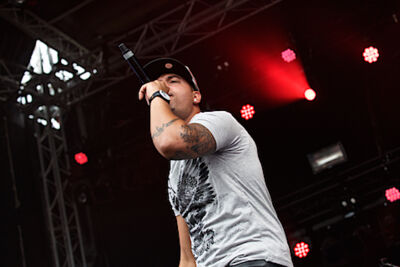 Snap @ Nostalgie Beach Festival, picture 25, photographed by James Van Roosbroeck - FrontView Magazine