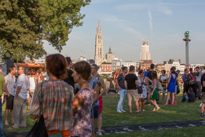 Sfeer @ Linkerwoofer, picture 1, photographed by Marc Verdonck - FrontView Magazine