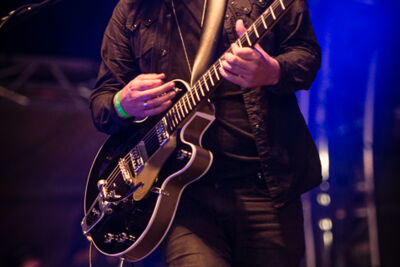Band of Skulls @ Feest in het Park 2015, picture 2, photographed by Jan van Hecke - FrontView Magazine